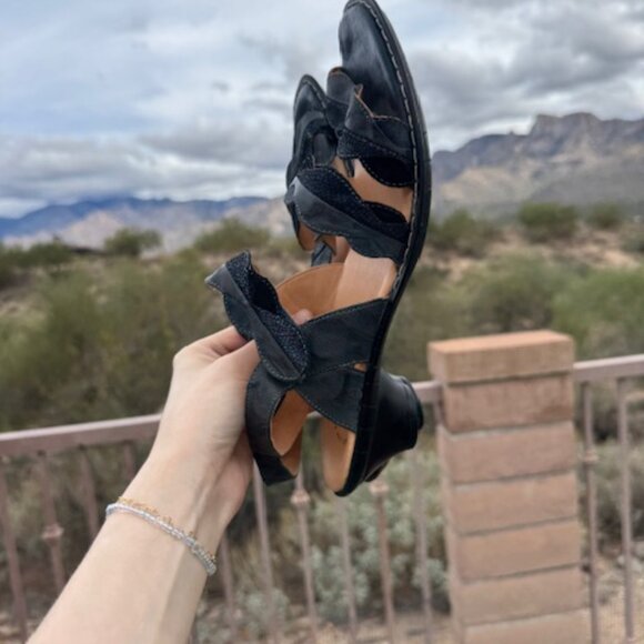 Think! Leather Black Velcro Strappy Comfort Sandals Size 39 - Picture 2 of 9